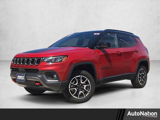 Used 2025 Jeep Compass Trailhawk