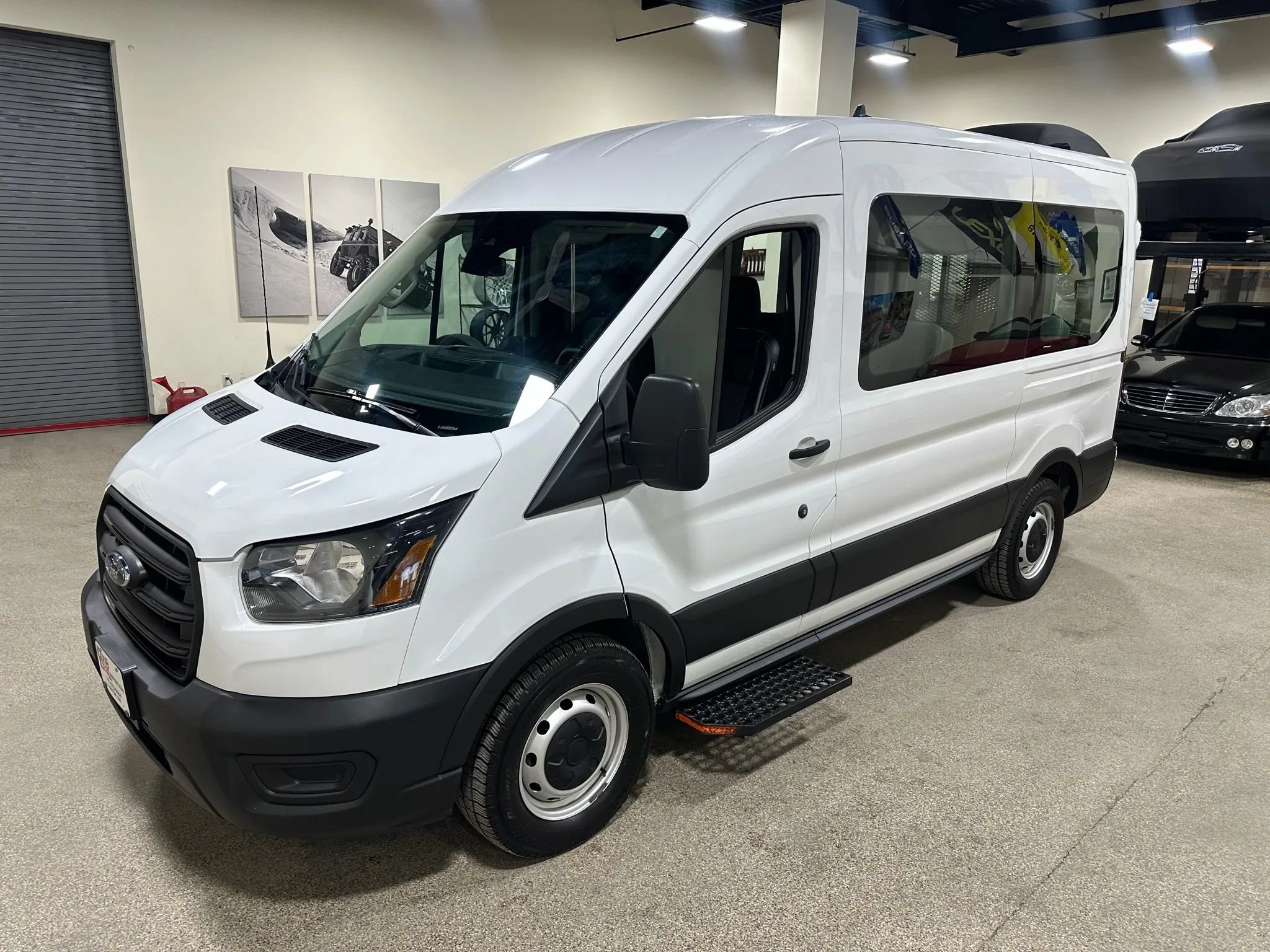 Used 2020 Ford Transit 150 Medium Roof RWD image 3