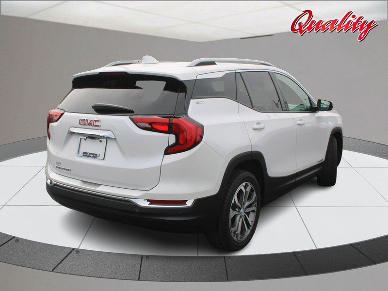 Used 2021 GMC Terrain SLT image 3