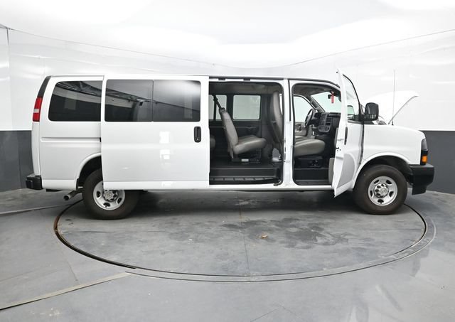 Used 2024 Chevrolet Express 3500 LS RWD image 46