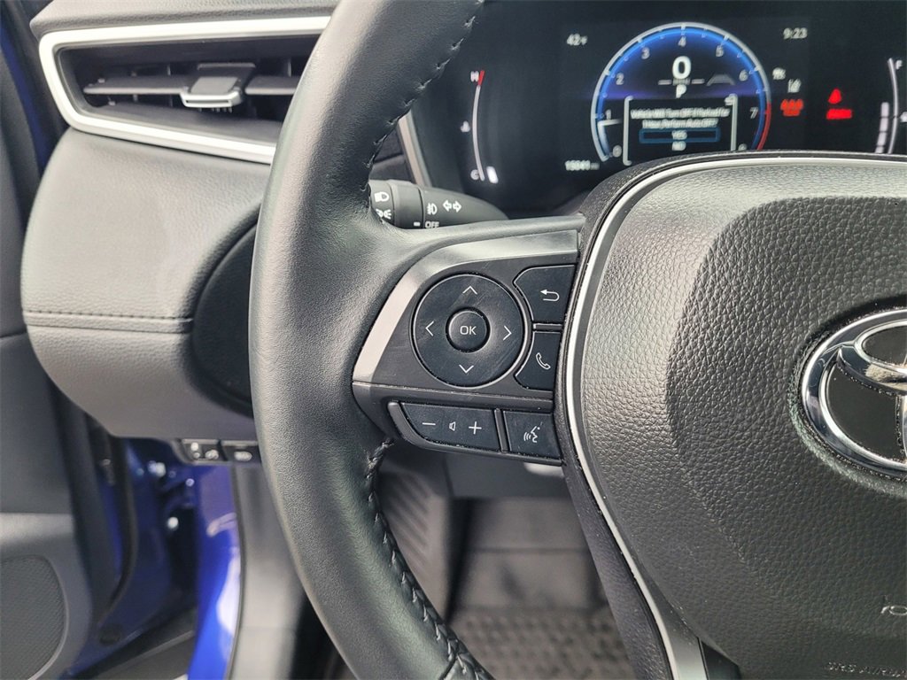 Certified 2025 Toyota Corolla Cross XLE image 22