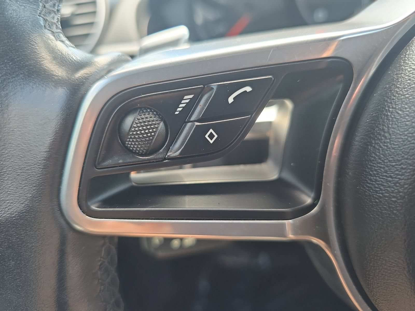 Used 2020 Porsche 718 Boxster RWD image 20