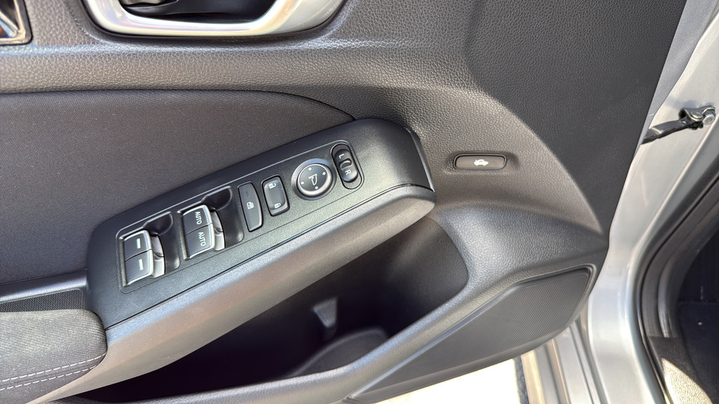 Used 2023 Honda Civic EX image 28