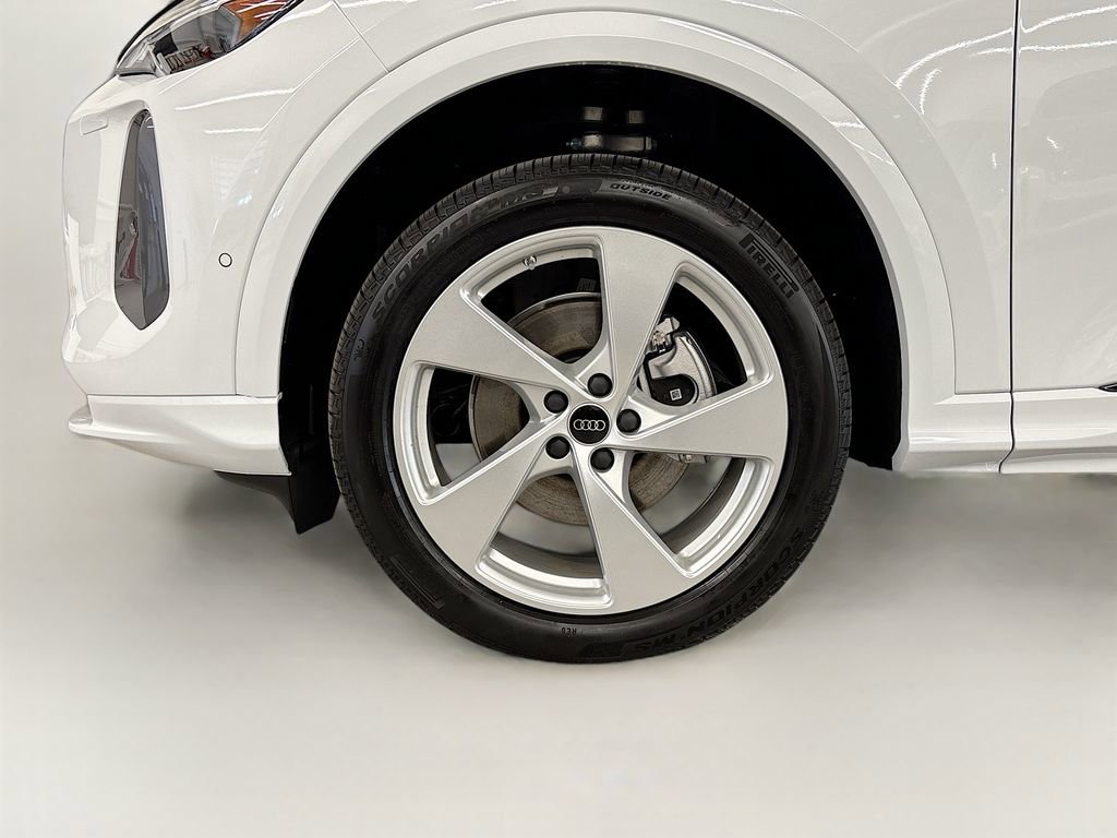 New 2025 Audi Q5 Premium Plus image 23