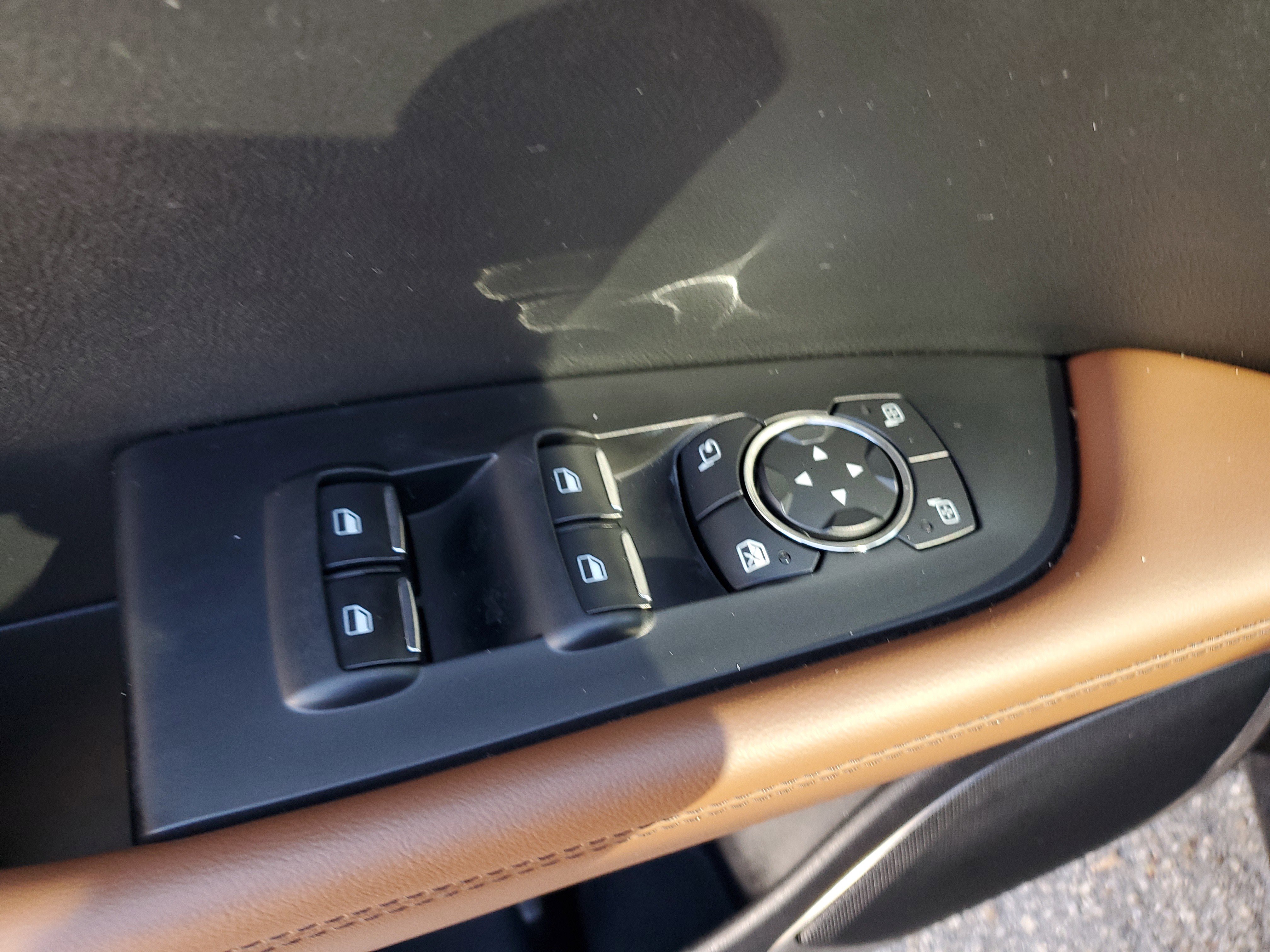 Certified 2022 Lincoln Nautilus Reserve w/ Equipment Group 201A image 16