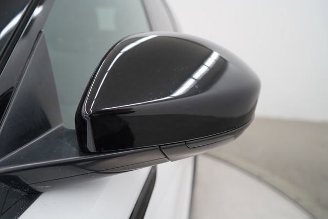 Used 2024 Land Rover Range Rover Velar Dynamic SE image 88