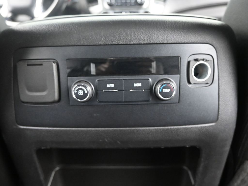 Used 2019 Chevrolet Suburban LT AWD/4WD image 16