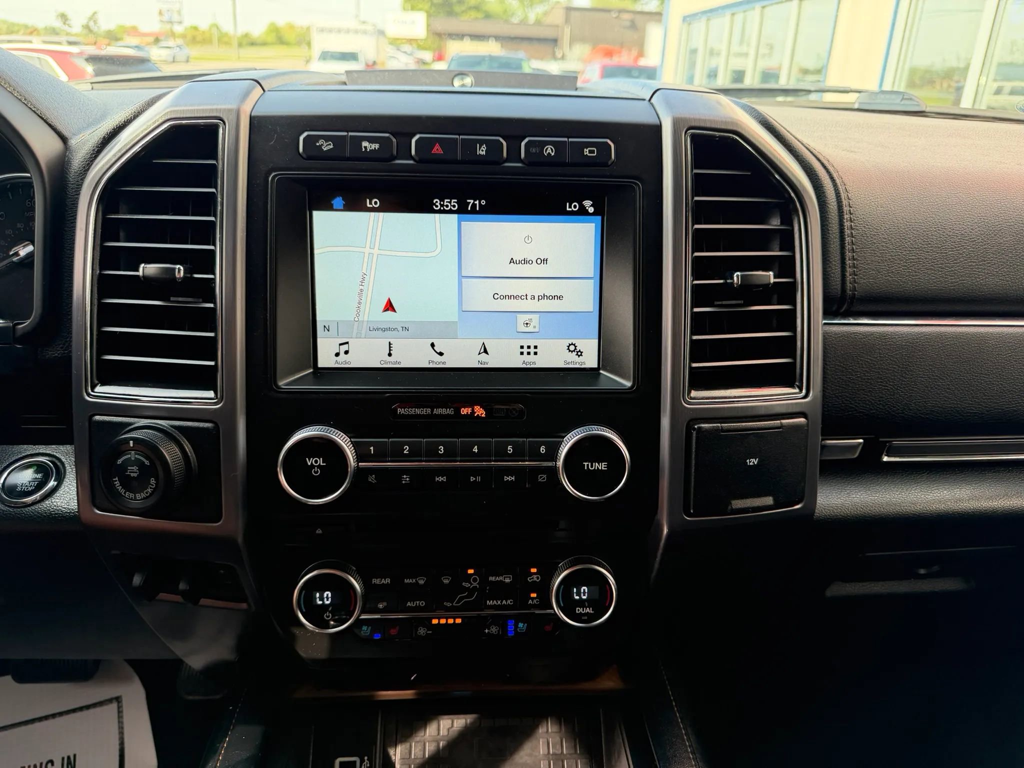 Used 2018 Ford Expedition Max Platinum image 18