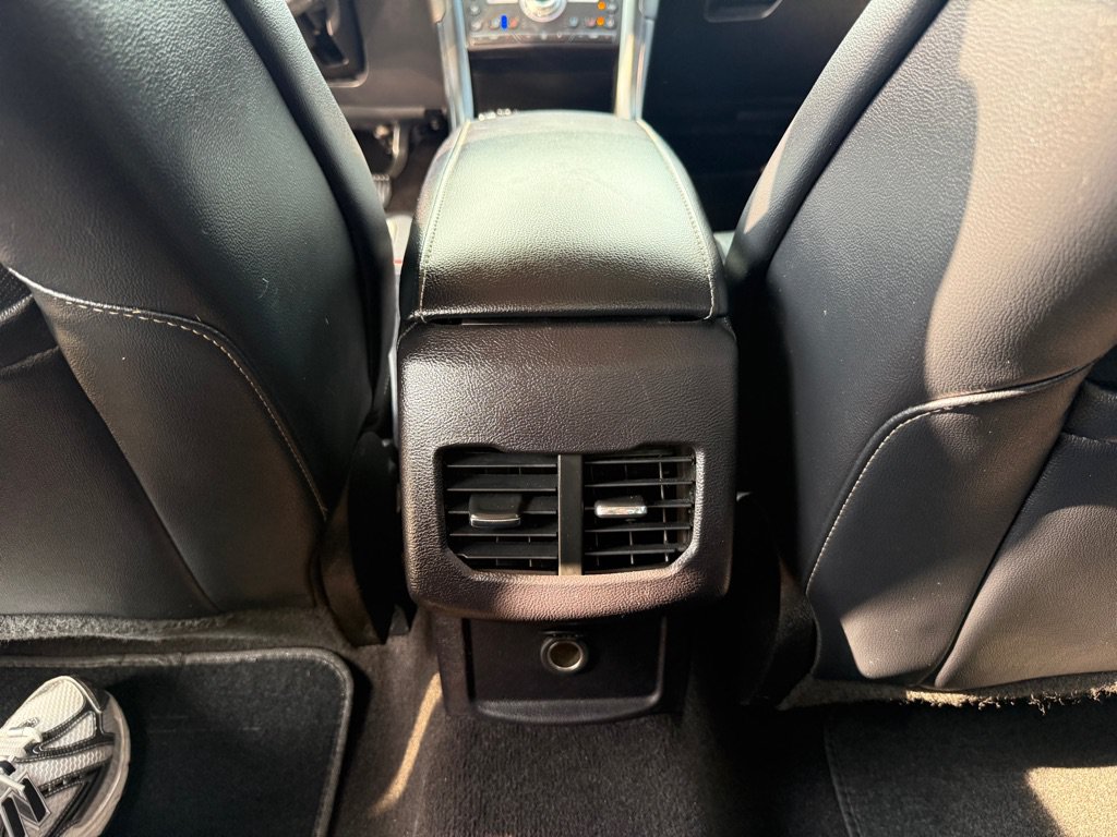 Used 2019 Ford Fusion Titanium FWD image 20