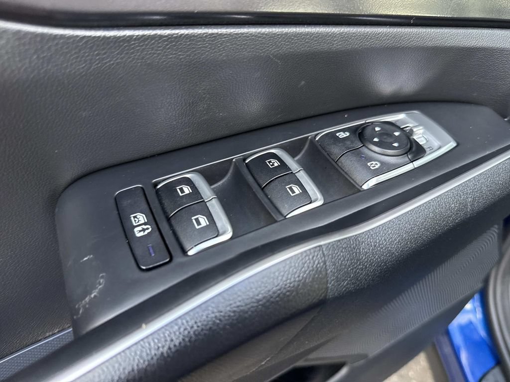 Used 2022 Kia Sorento S w/ Panoramic Sunroof Package FWD image 22