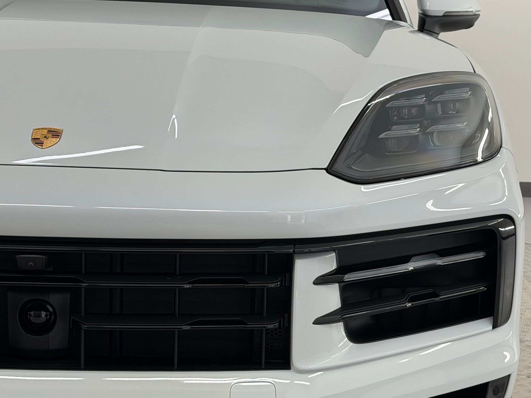 New 2026 Porsche Cayenne Coupe AWD/4WD image 12