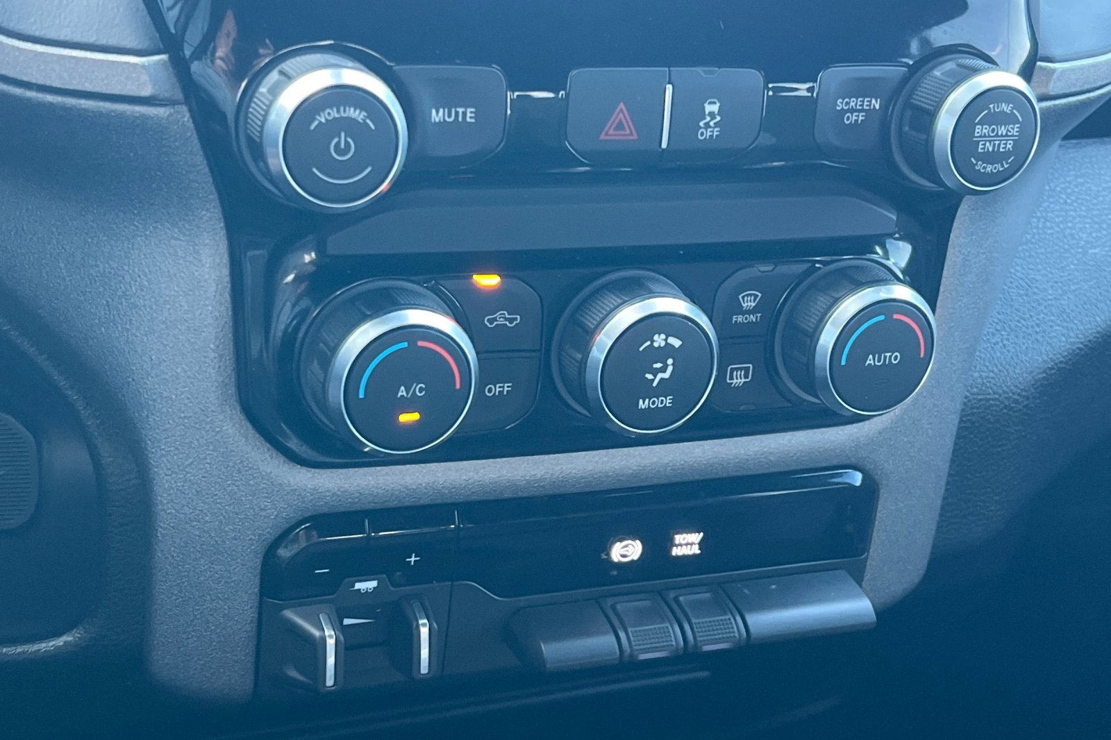 Used 2023 RAM 2500 Tradesman image 20