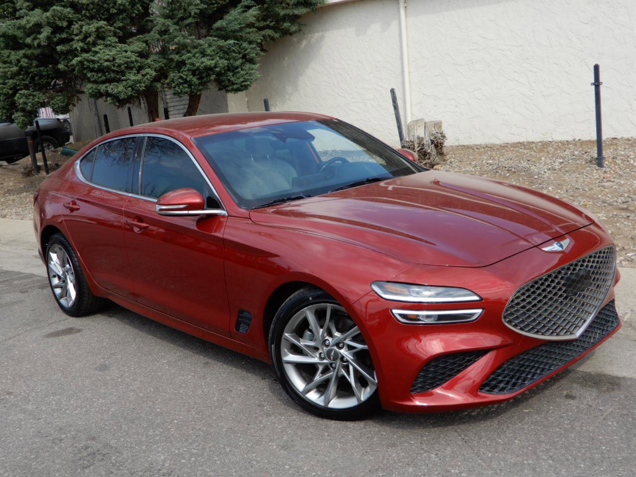 Used 2022 Genesis G70 2.0T image 3
