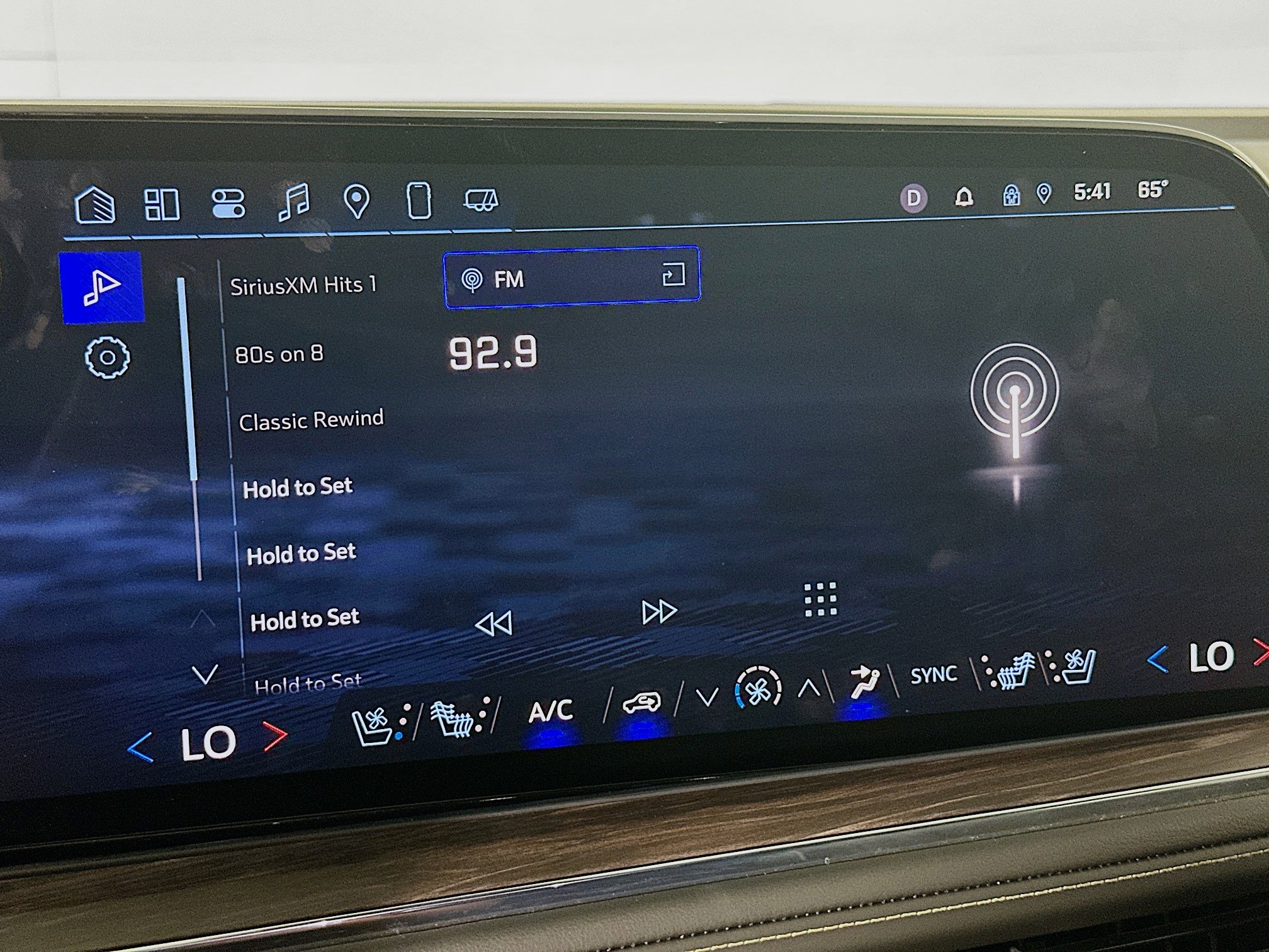 Used 2025 Chevrolet Tahoe Premier image 21