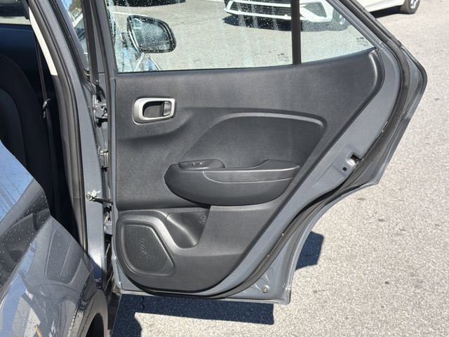 Used 2024 Hyundai Venue SE image 16