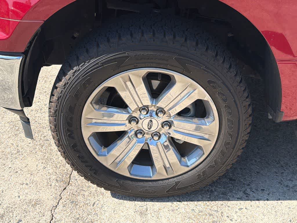 Used 2018 Ford F150 XLT w/ Equipment Group 302A Luxury AWD/4WD image 9