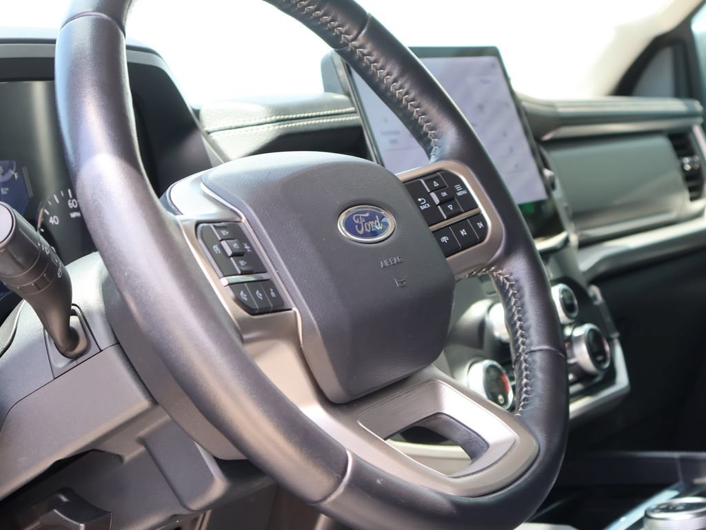 Used 2022 Ford Expedition Max XLT AWD/4WD image 26