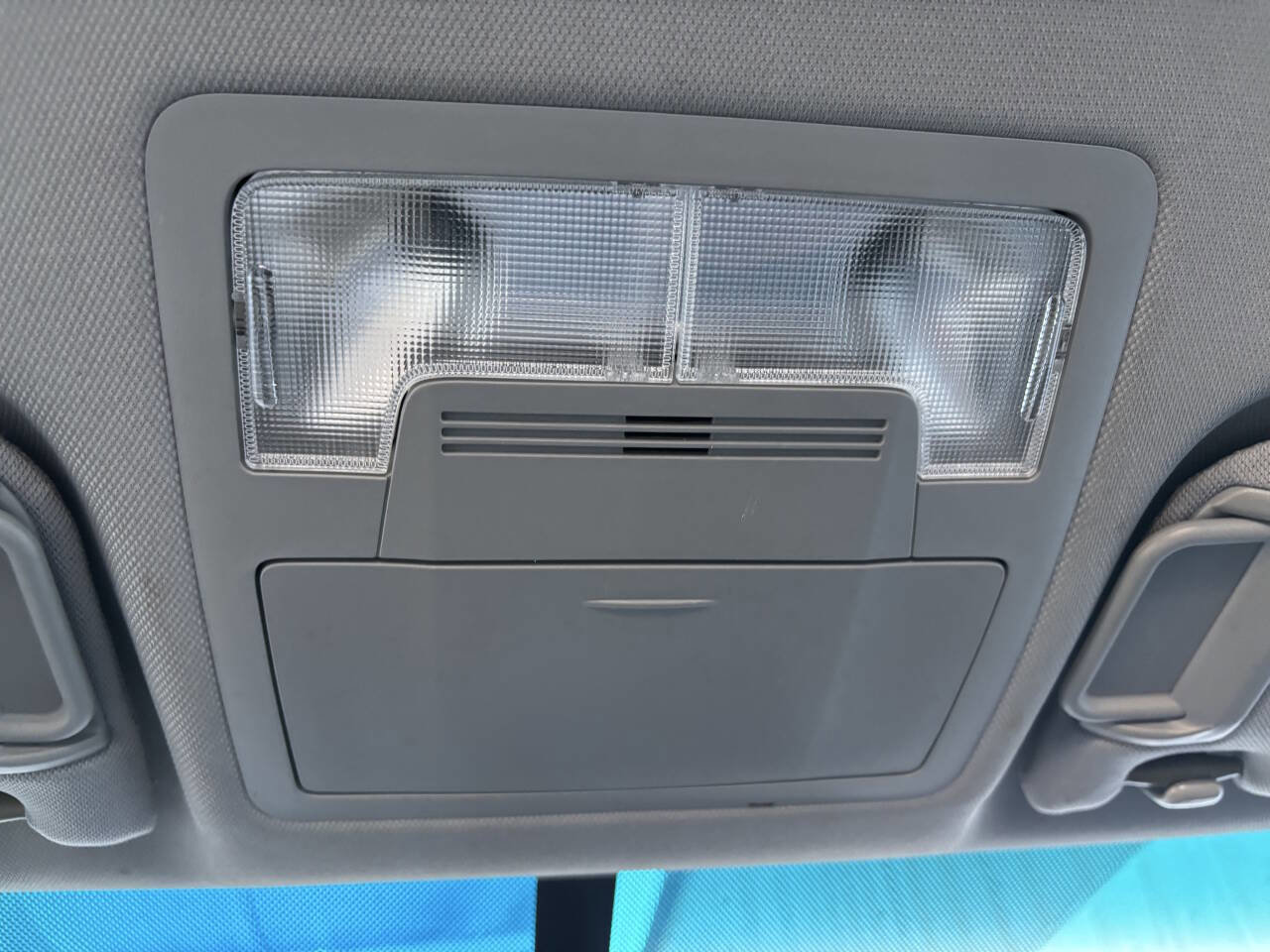 Used 2013 Toyota Camry LE image 15