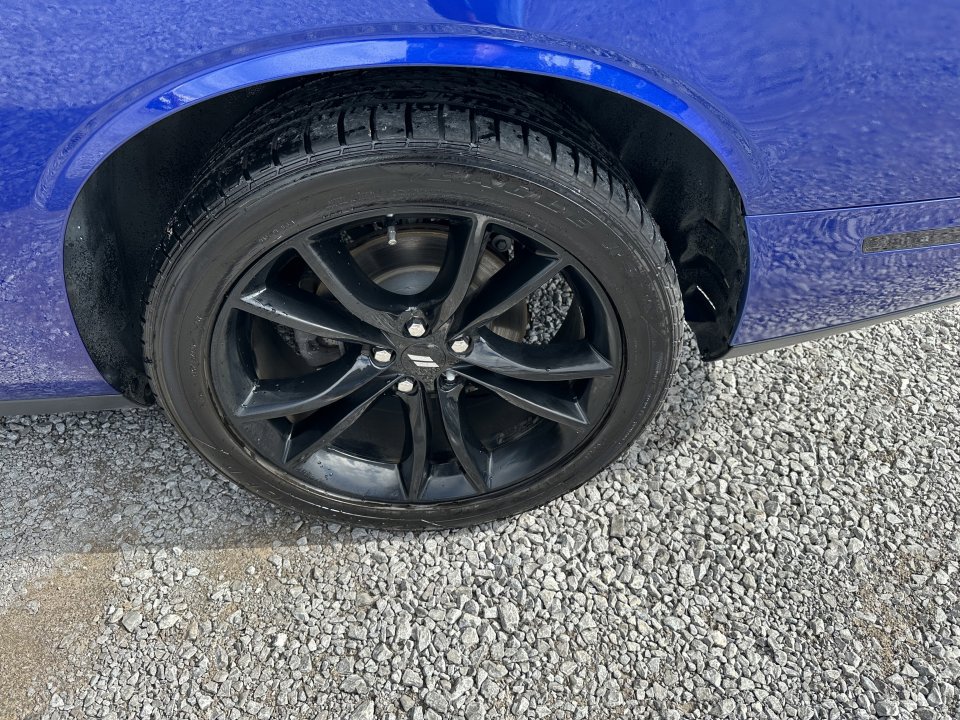 Used 2018 Dodge Challenger R/T w/ Blacktop Package image 21