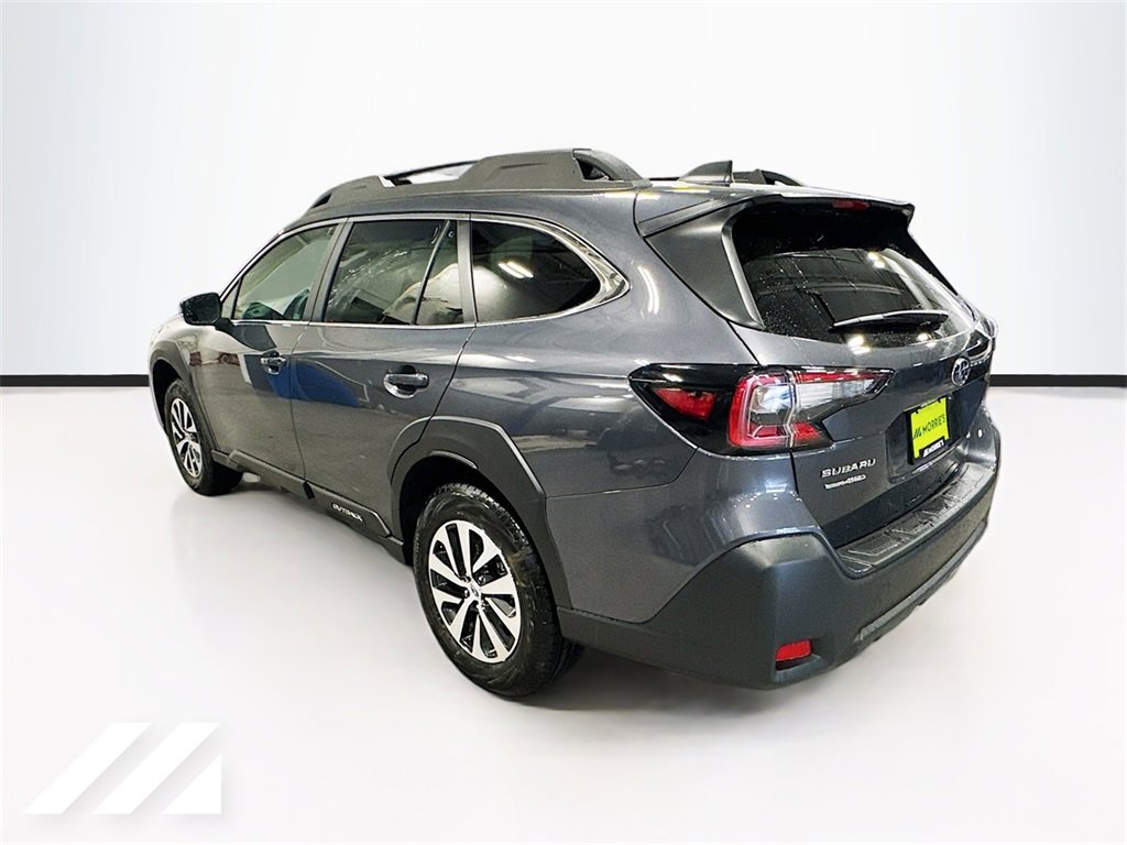 Used 2025 Subaru Outback Premium image 7
