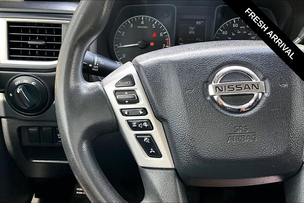 Used 2017 Nissan Titan S AWD/4WD image 11