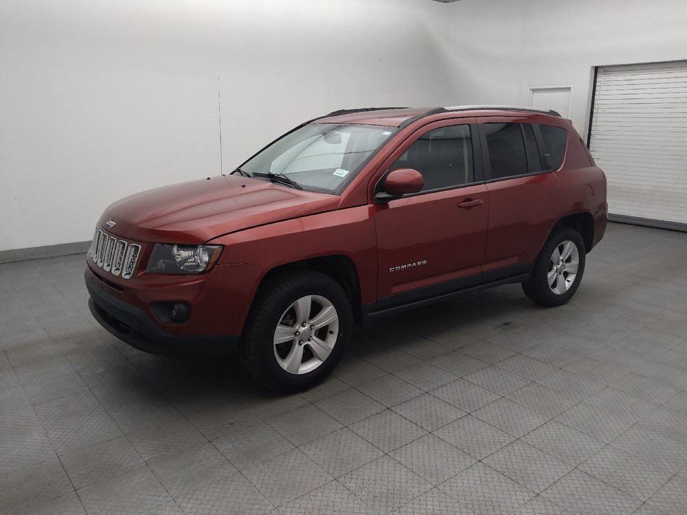 Used 2017 Jeep Compass Latitude AWD/4WD image 2