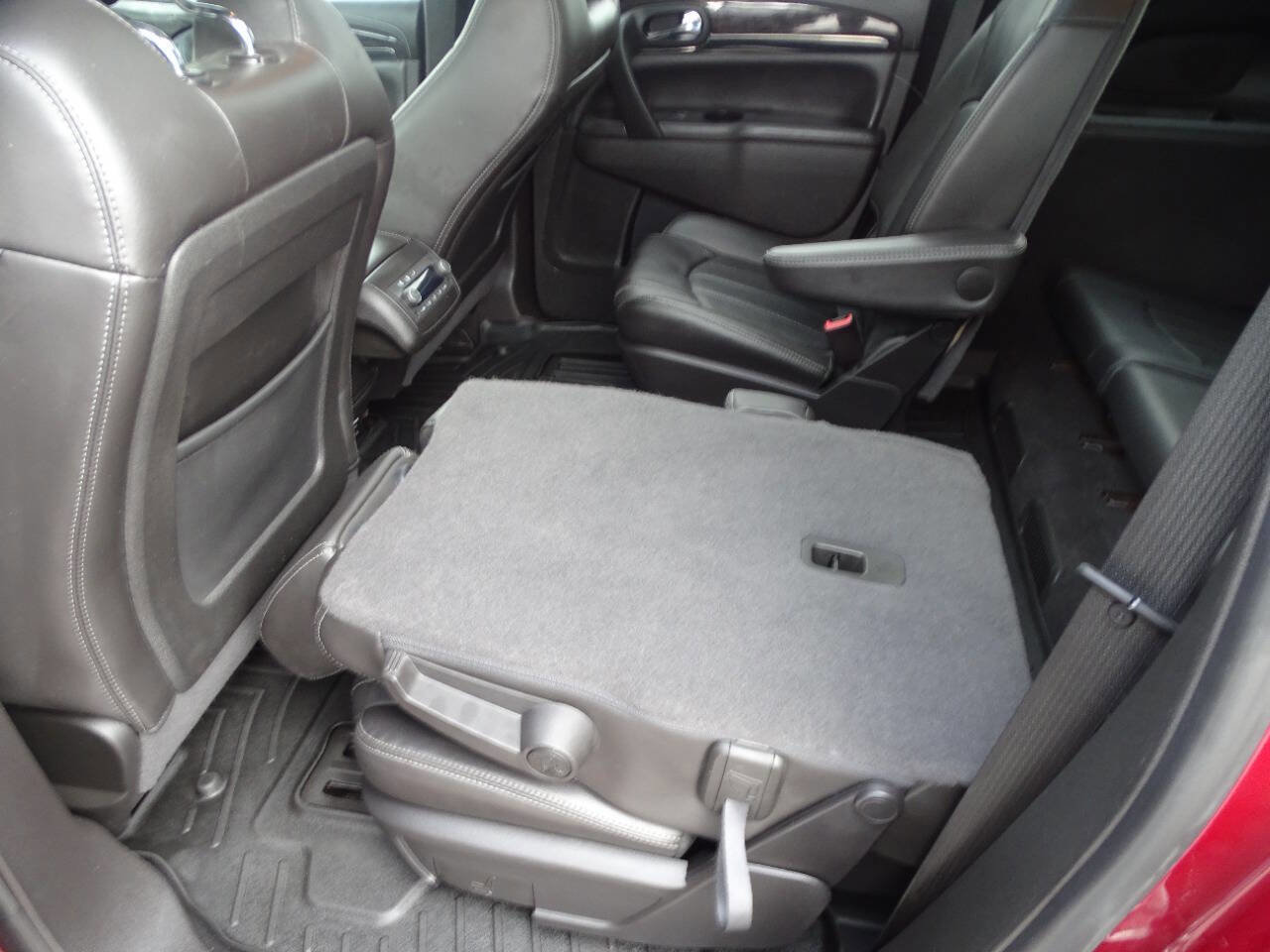 Used 2016 Buick Enclave Leather image 37
