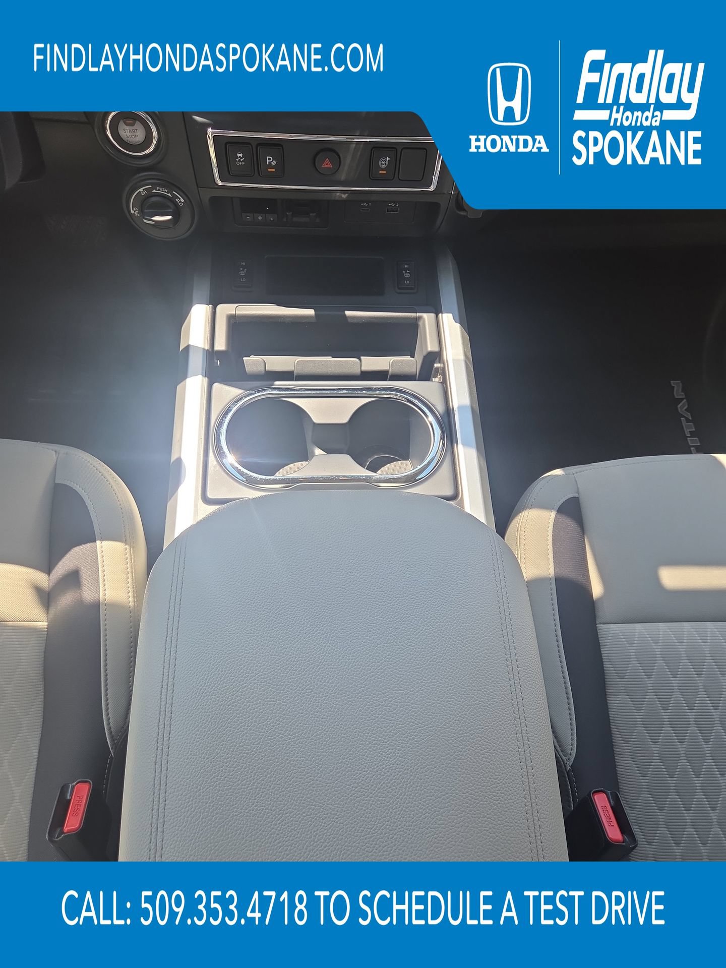 Used 2024 Nissan Titan SV w/ SV Convenience Package AWD/4WD image 17