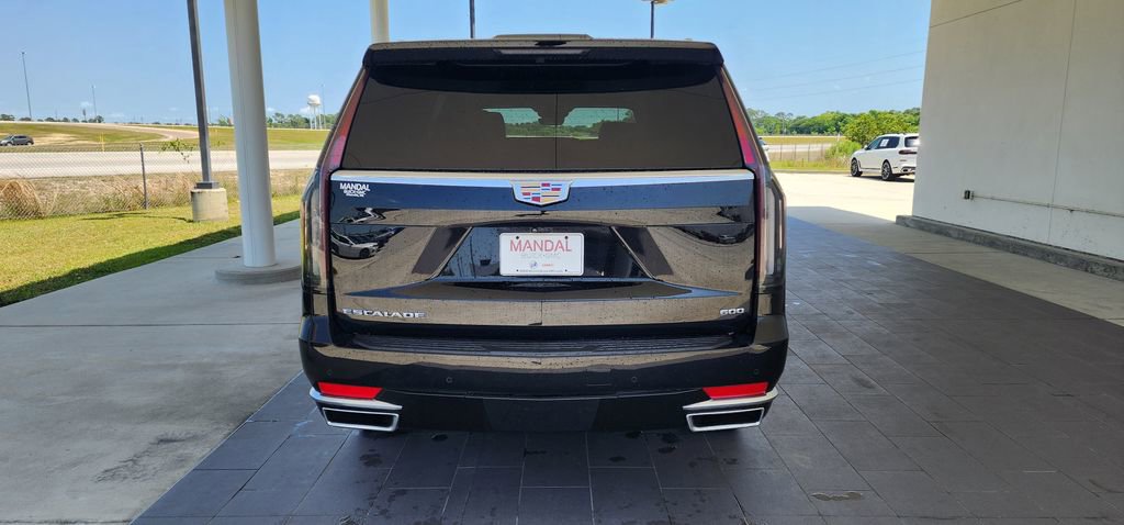 Used 2024 Cadillac Escalade ESV Premium Luxury w/ LPO, Floor Liner Package AWD/4WD image 9