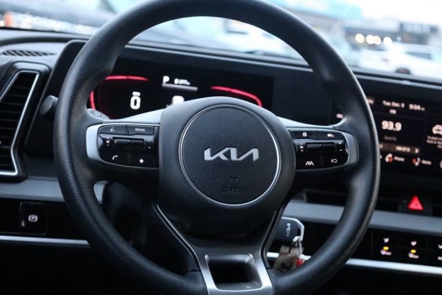 Certified 2024 Kia Sportage LX image 30