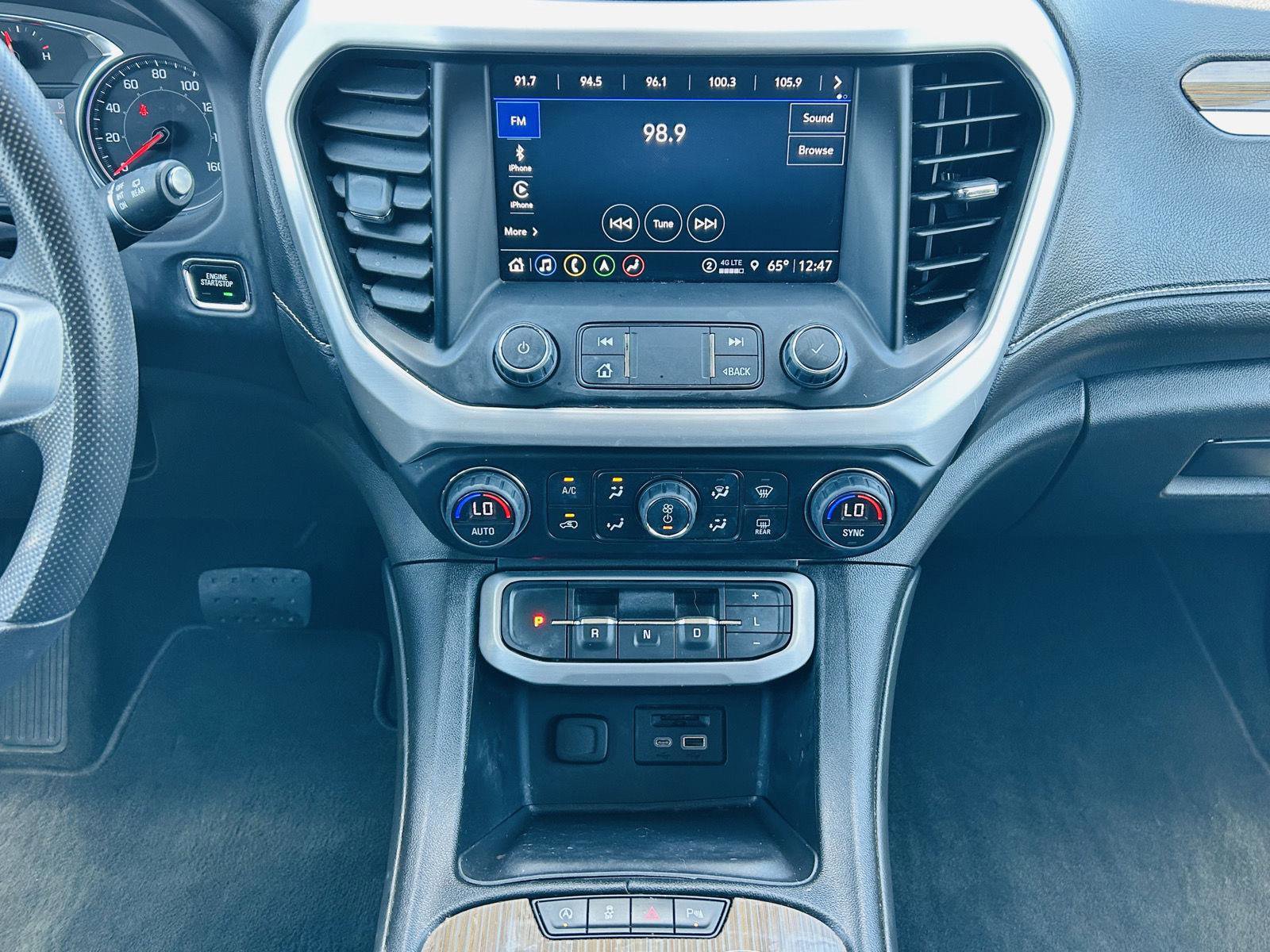 Used 2023 GMC Acadia SLE w/ Driver Convenience Package image 19