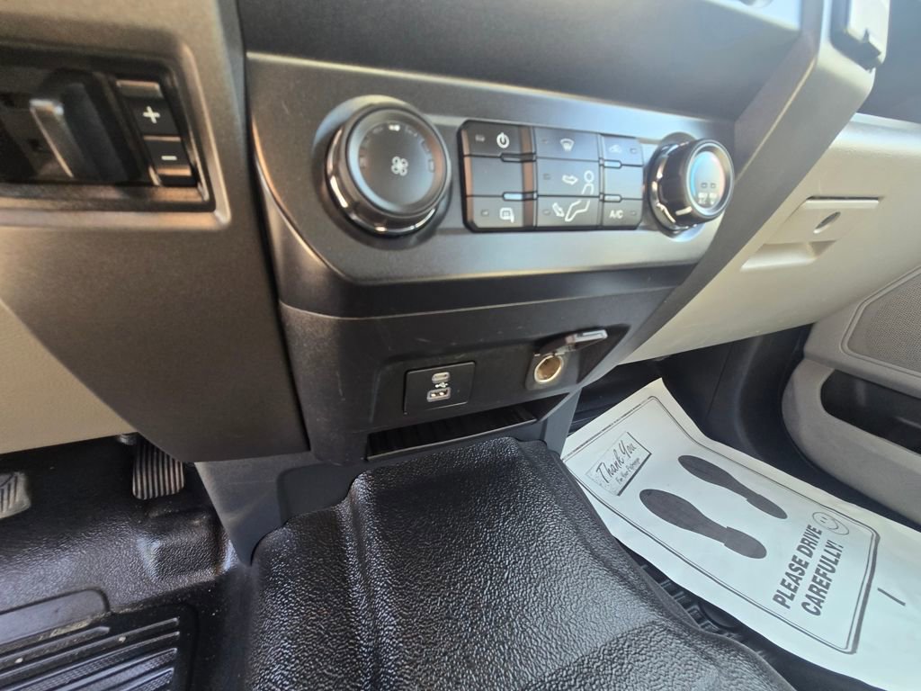 Used 2022 Ford F250 XL w/ Power Equipment Group image 14