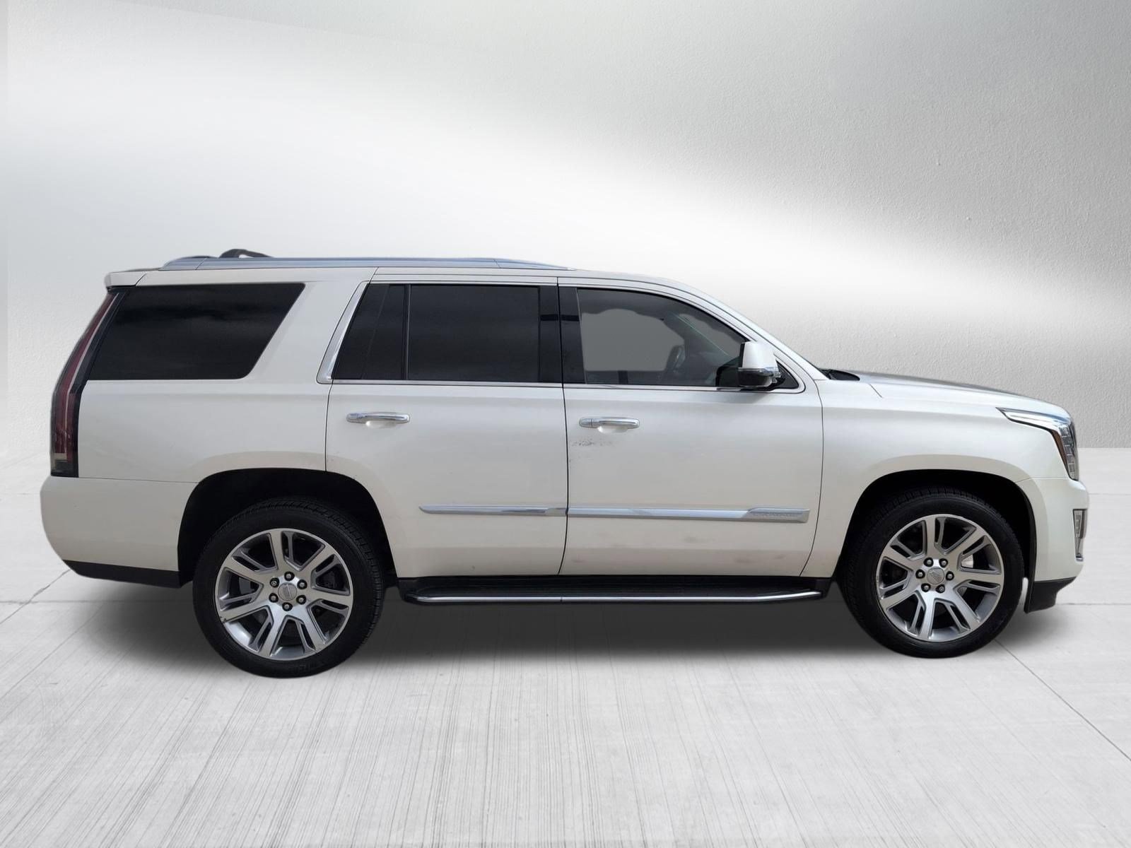 Used 2015 Cadillac Escalade Premium image 6