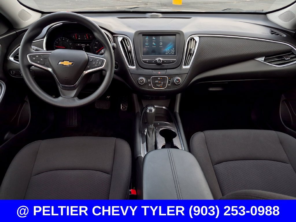 Used 2018 Chevrolet Malibu LT FWD image 32