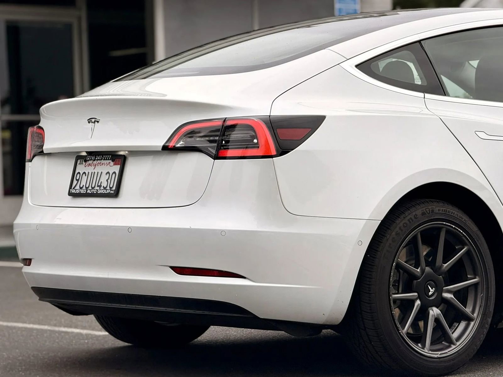 Used 2019 Tesla Model 3 Standard Range Plus image 9