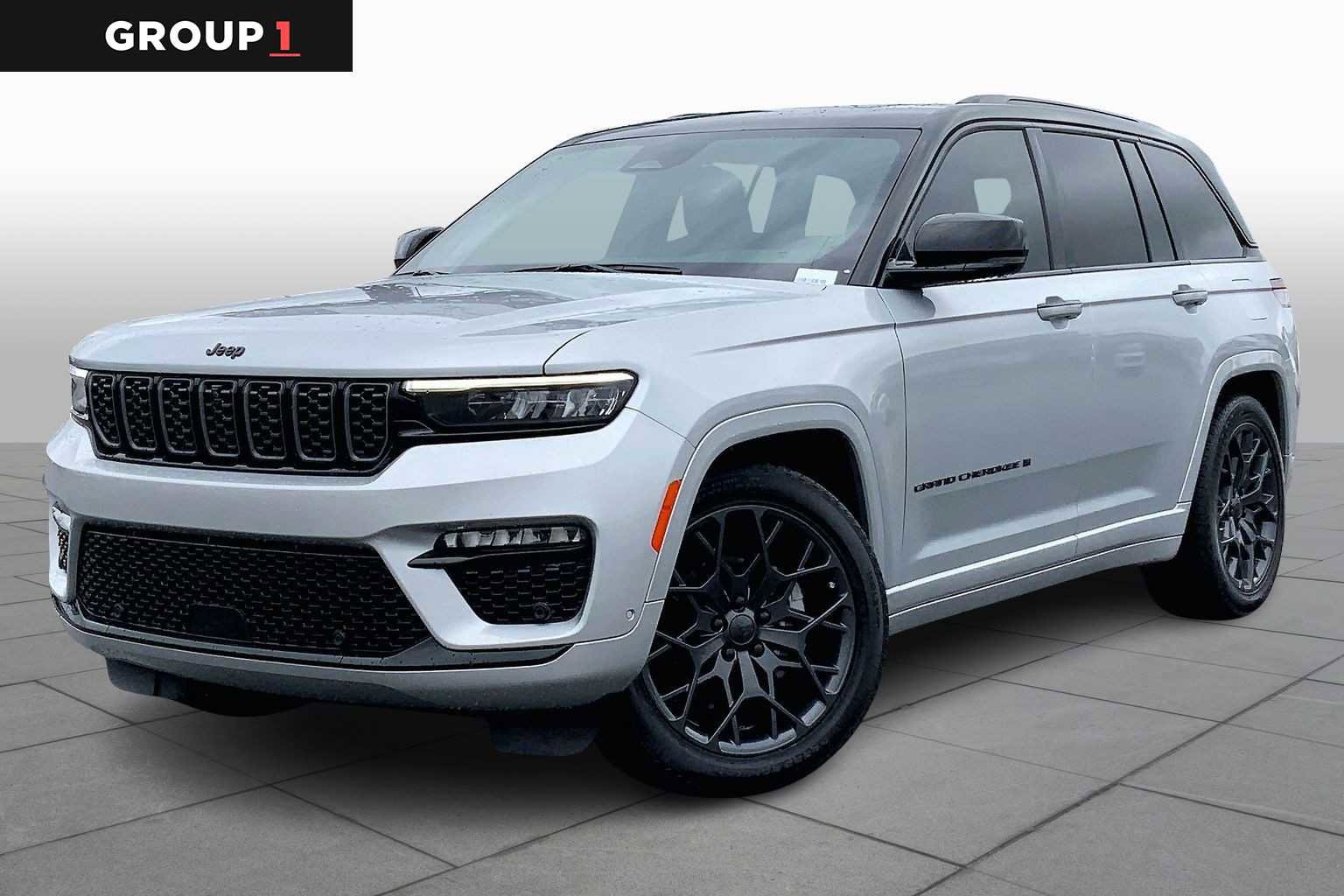 Used 2025 Jeep Grand Cherokee Summit w/ Obsidian Package