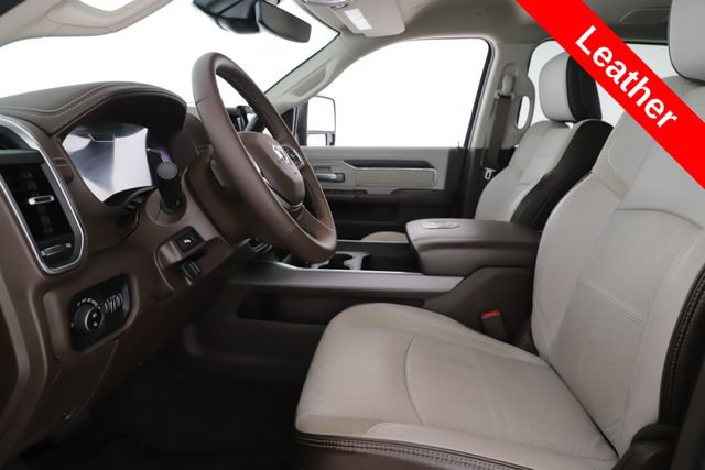 Used 2025 RAM 2500 Laramie AWD/4WD image 16
