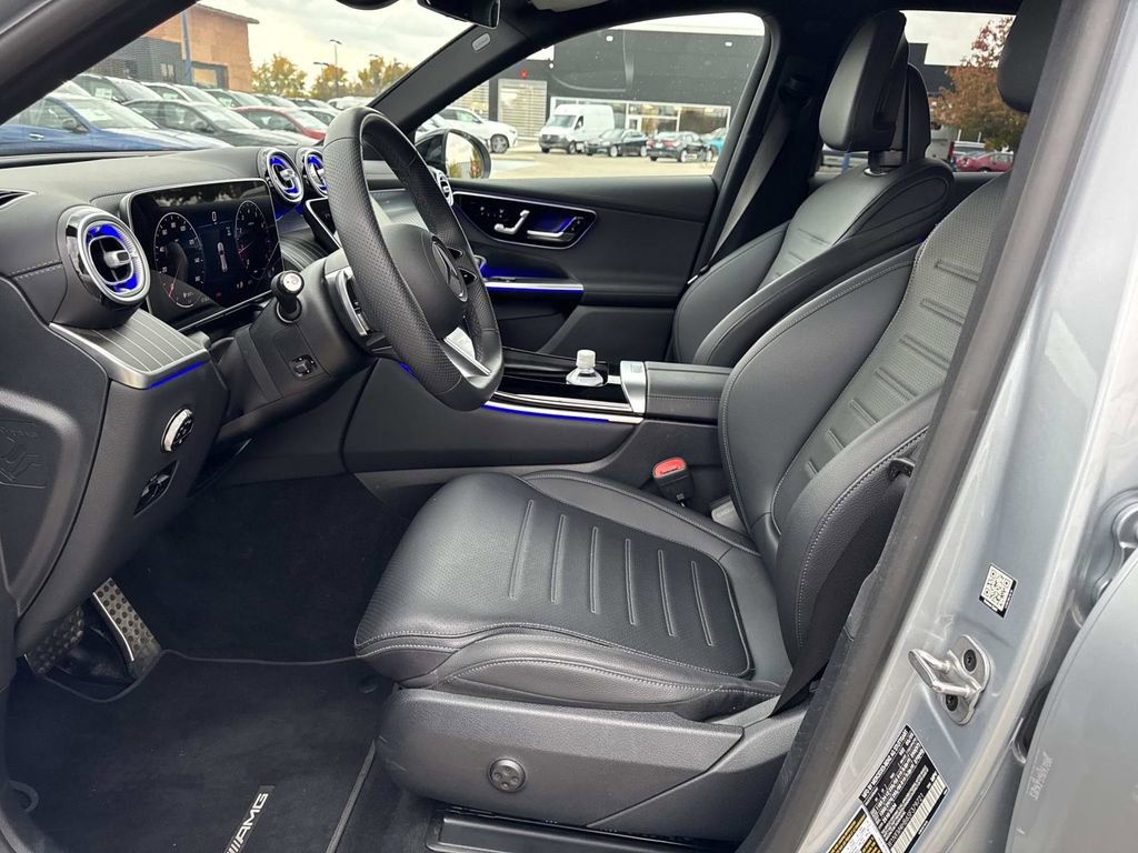 Certified 2025 Mercedes-Benz GLC 300 4MATIC image 17