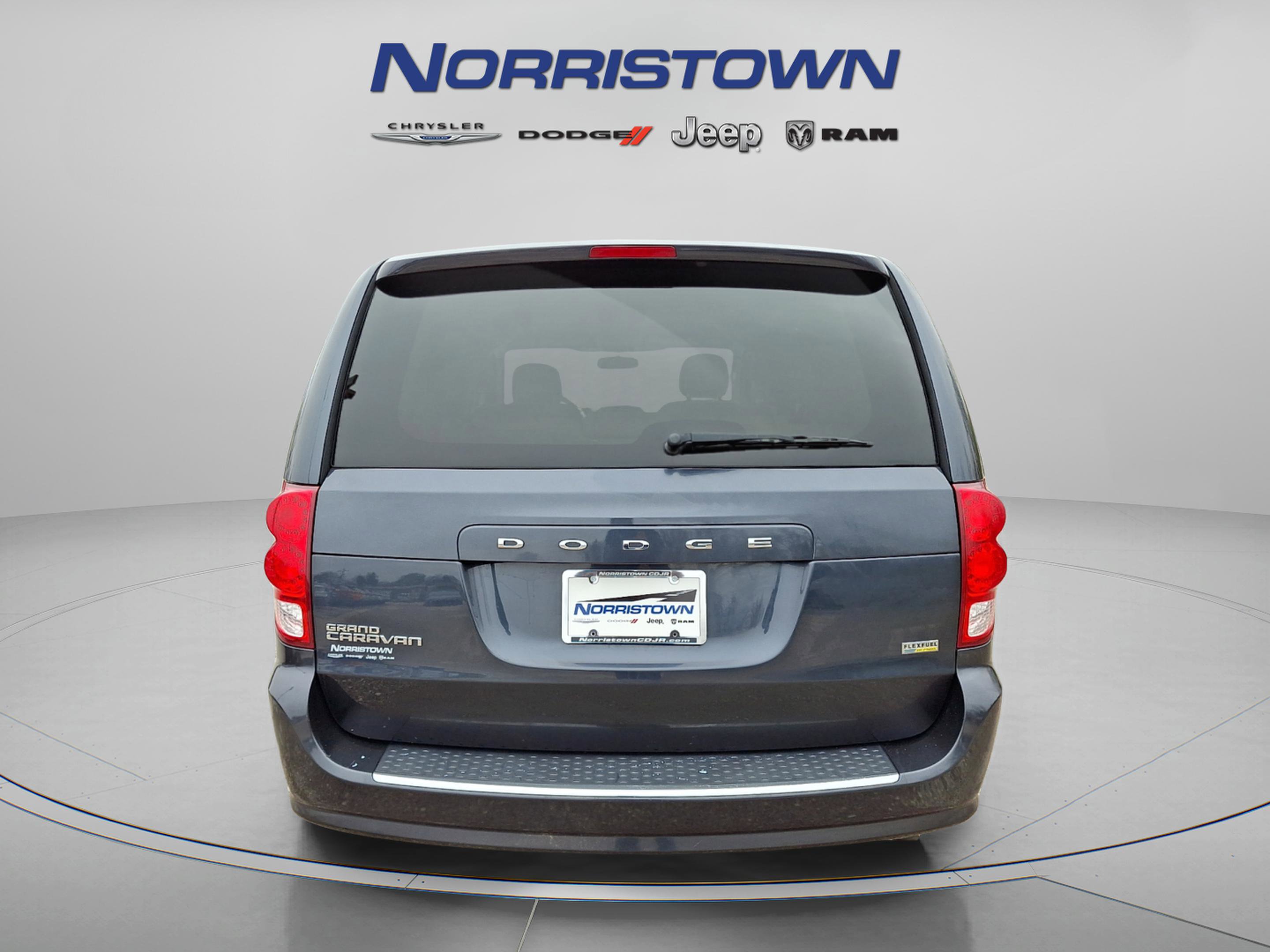 Used 2014 Dodge Grand Caravan SE w/ Quick Order Package 29E SE FWD image 5