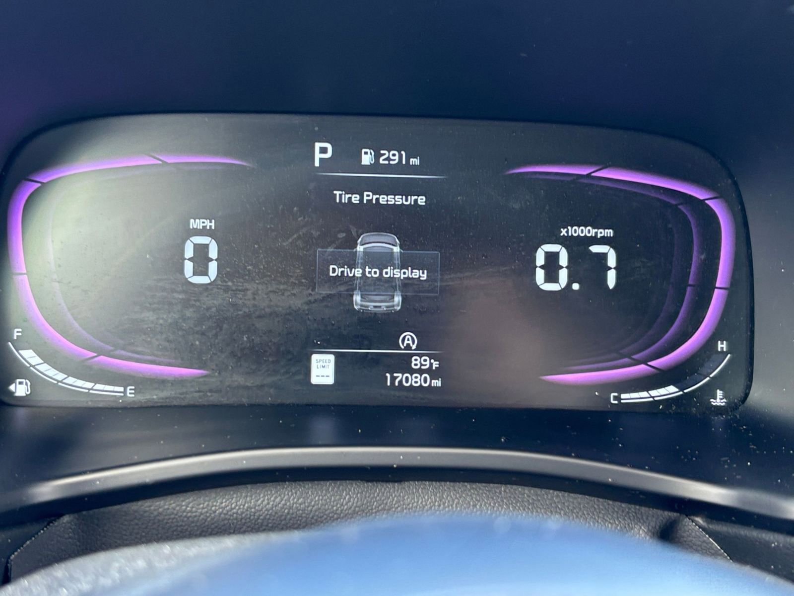 Used 2025 Kia Soul LX w/ LX Technology Package FWD image 38