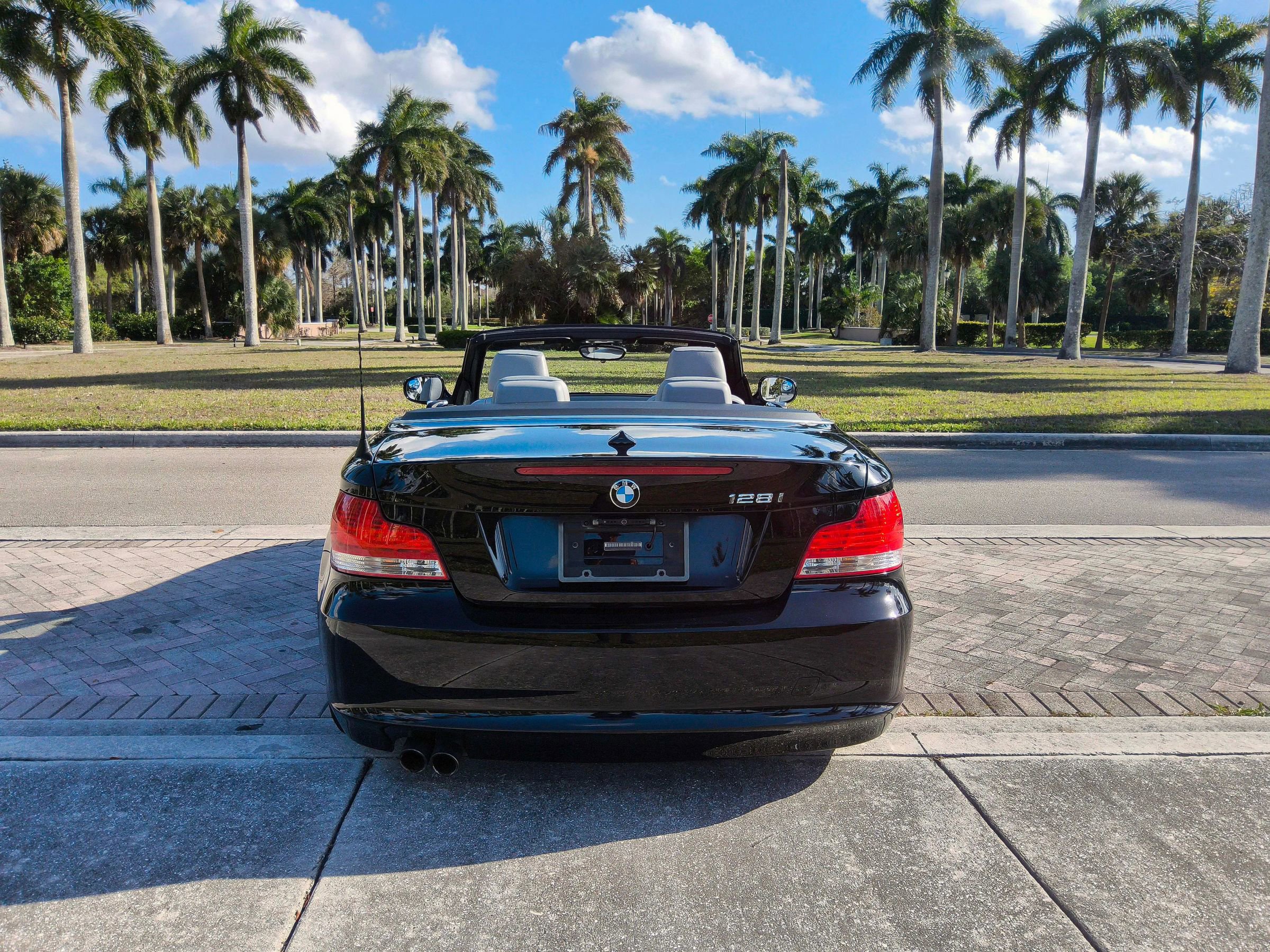 Used 2011 BMW 128i 128i Convertible 2D image 19