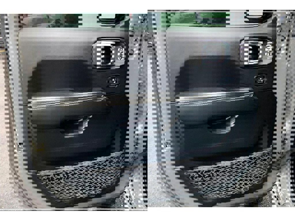 Used 2020 Jeep Gladiator Overland w/ Popular Equipment Package image 24