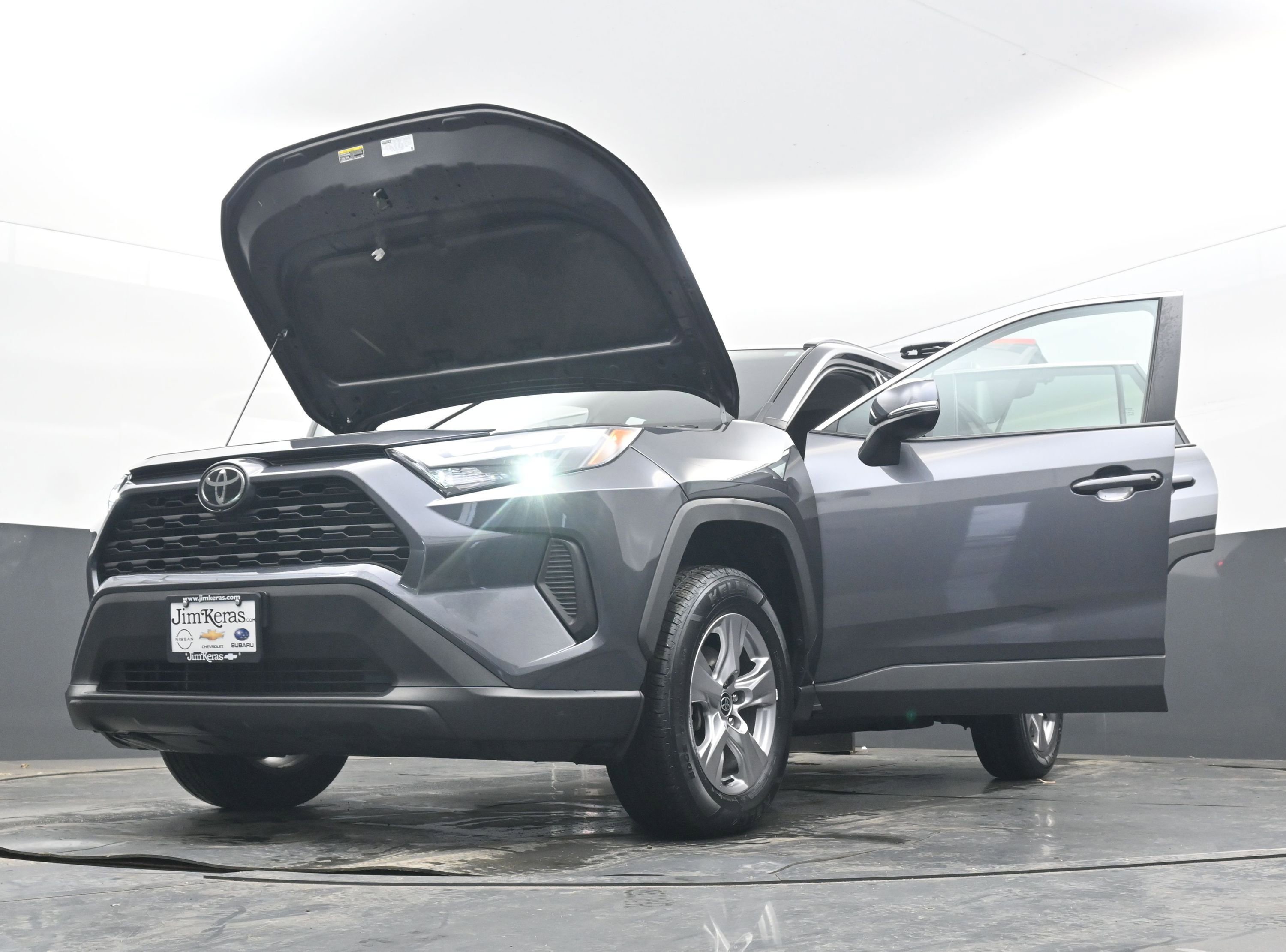 Used 2023 Toyota RAV4 XLE image 43