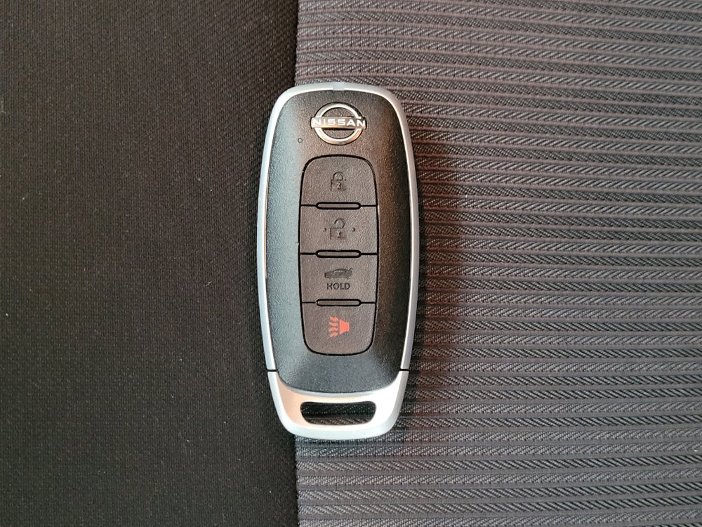 Used 2025 Nissan Sentra SV FWD image 32