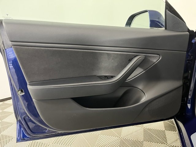 Used 2018 Tesla Model 3 image 10