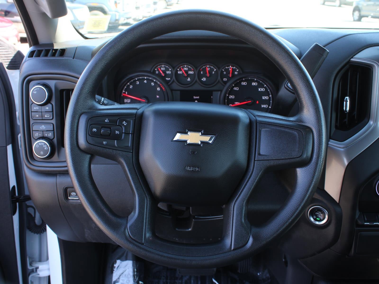Used 2025 Chevrolet Silverado 1500 W/T w/ Trailering Package AWD/4WD image 9