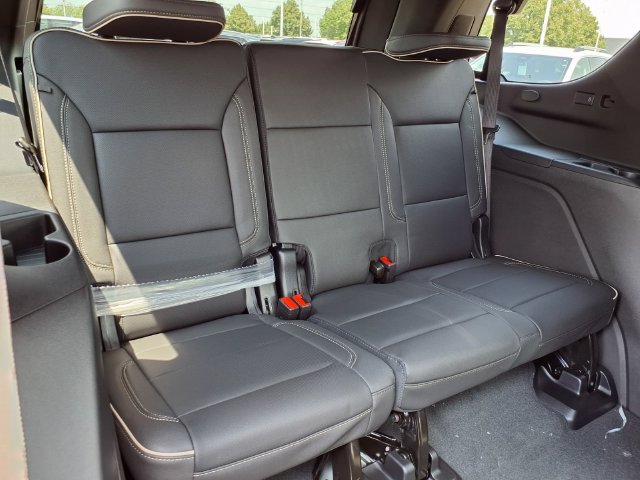 New 2026 GMC Yukon Elevation w/ Elevation Premium Package AWD/4WD image 23