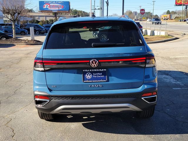 Certified 2025 Volkswagen Taos SE image 5