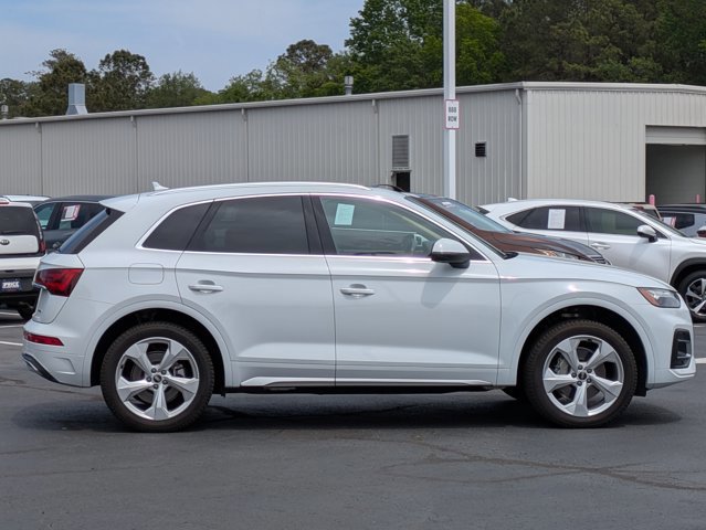 Used 2021 Audi Q5 Premium Plus w/ Premium Plus Package image 4