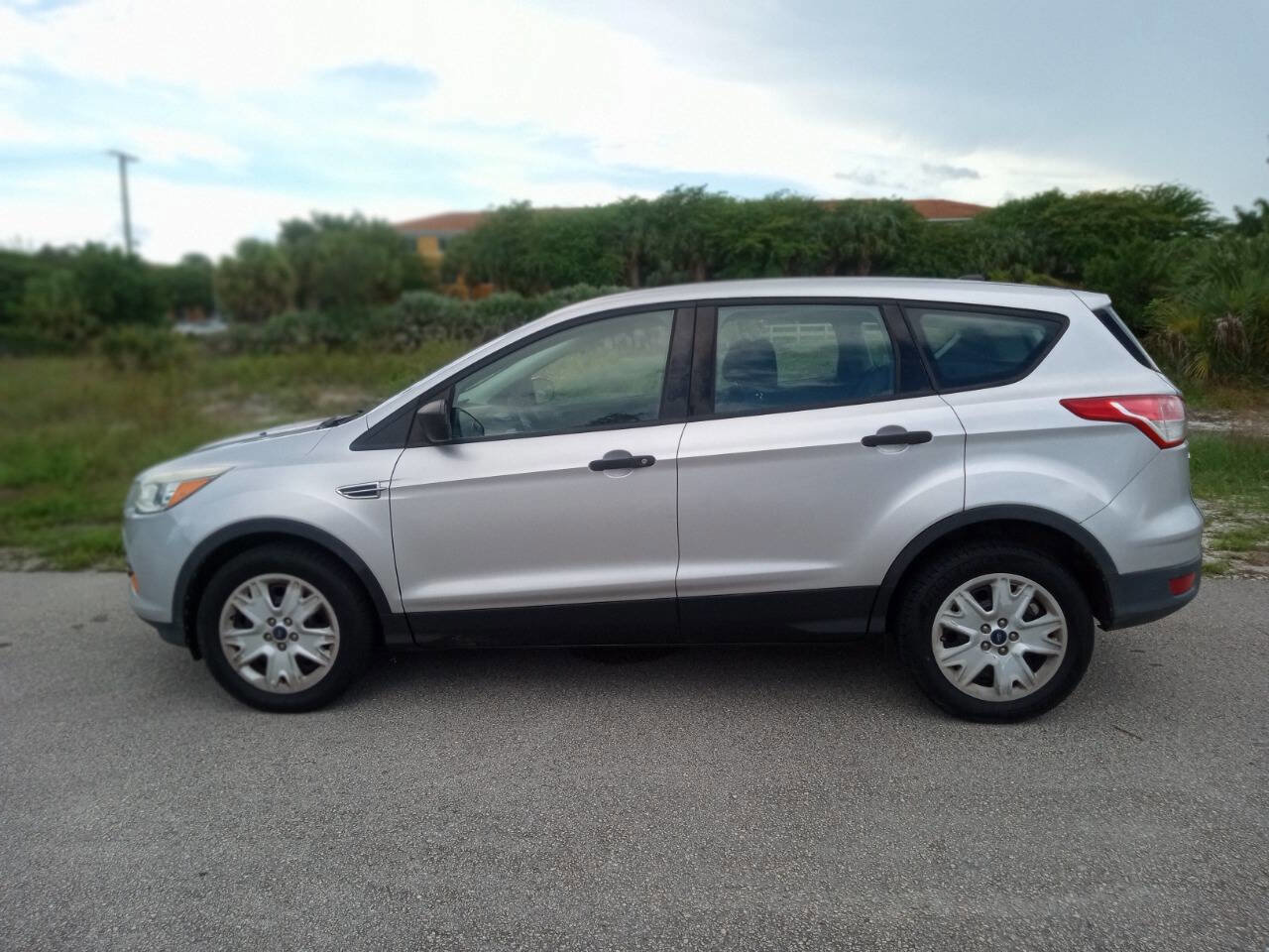 Used 2015 Ford Escape S image 20